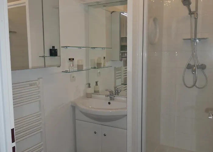 Sanguinaires T3 Proche Trottel Et 150m De La Mer, Belle * Ajaccio (Corsica)